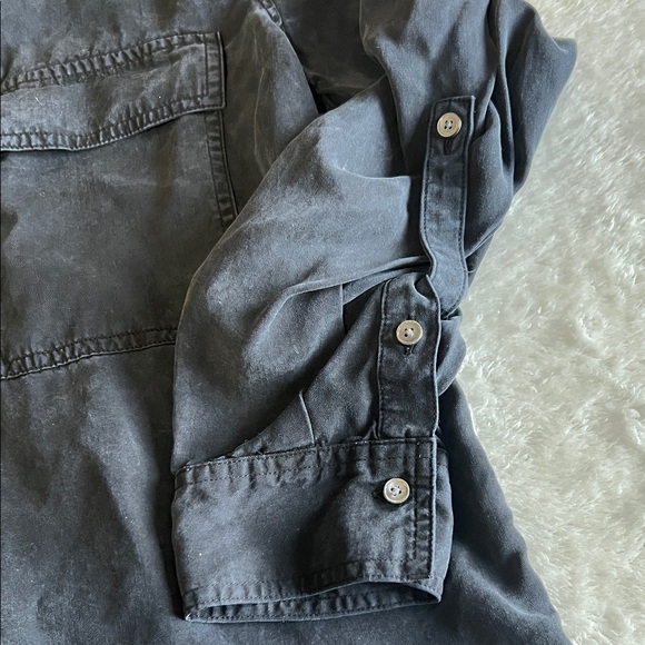 Babaton (Aritzia) 100% Lyocell Classic Black Button-Up Lightweight Shirt Size S - Picture 7 of 12